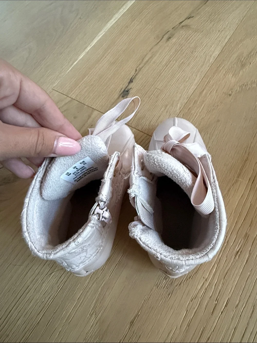 Sperry Girls Pale Pink Lace-Up Duck Boots
